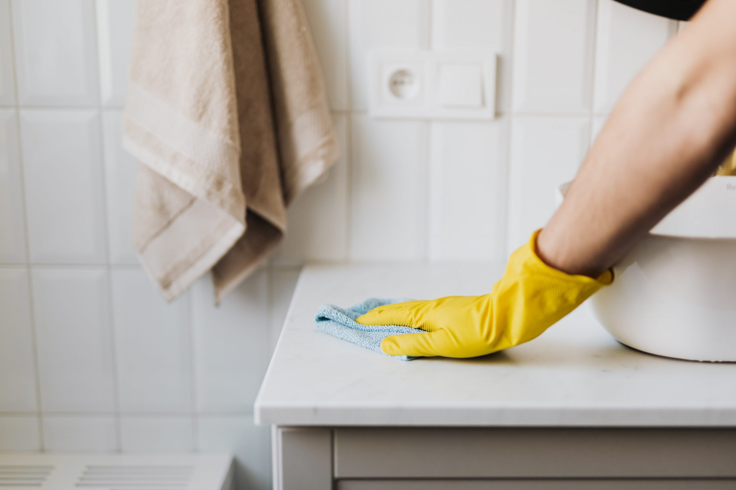 how to clean house after covid